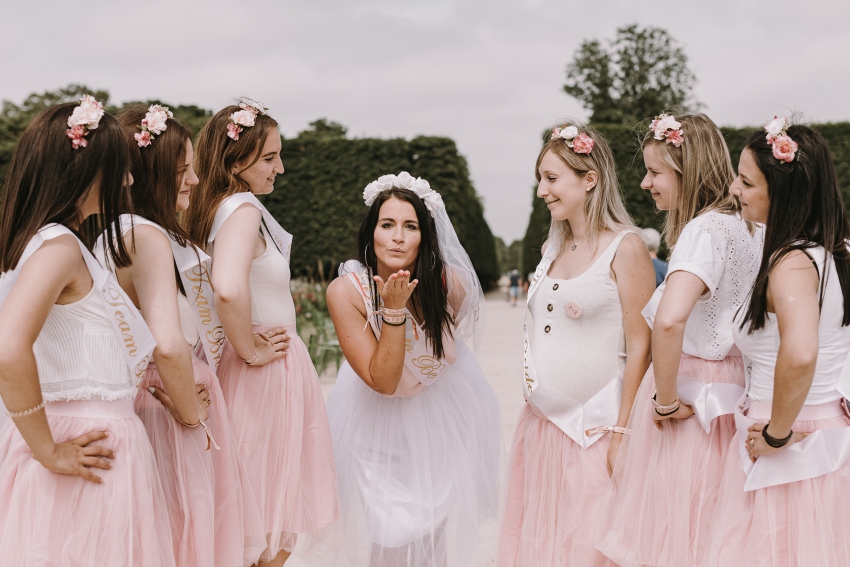 gages enterrement de vie de jeune fille gages enterrement de vie de jeune fille